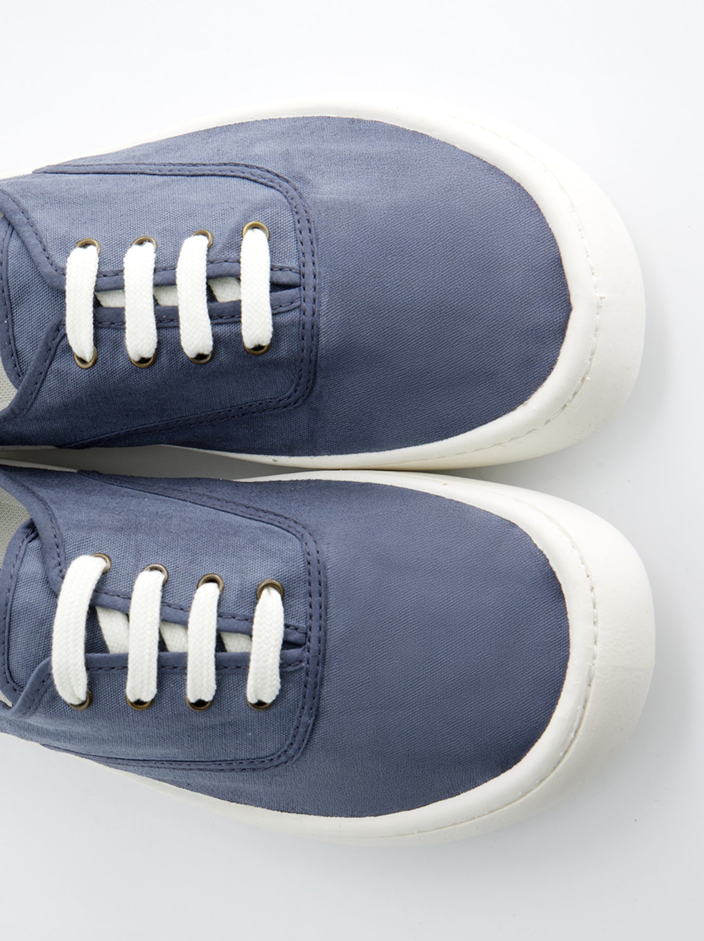 Zapatilla Victoria Barefoot Azul