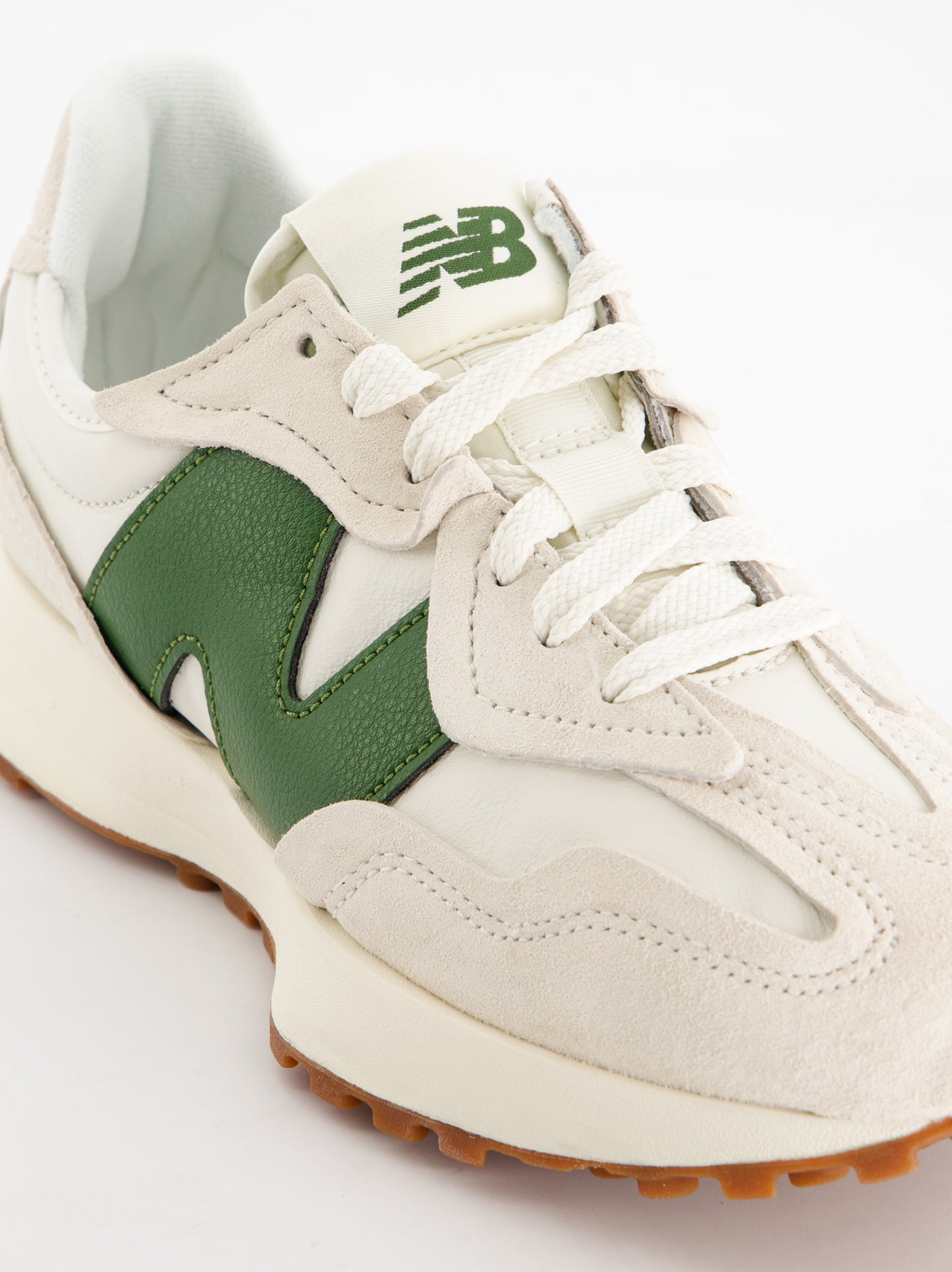 New Balance 327 - Zapatillas deportivas blancas de ante