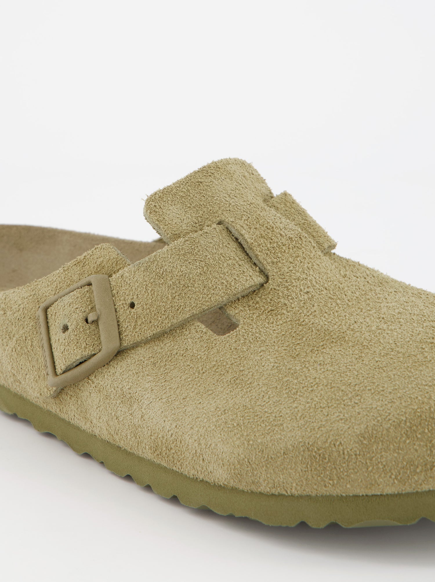 Zuecos bio de ante Birkenstock Boston con plantilla blanda