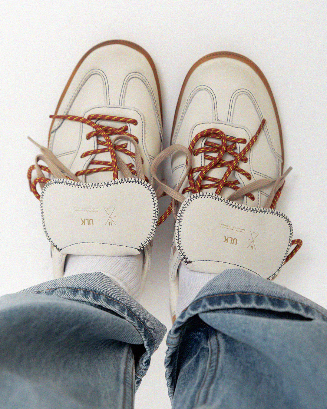 Zapatillas blancas con cordones - Chile