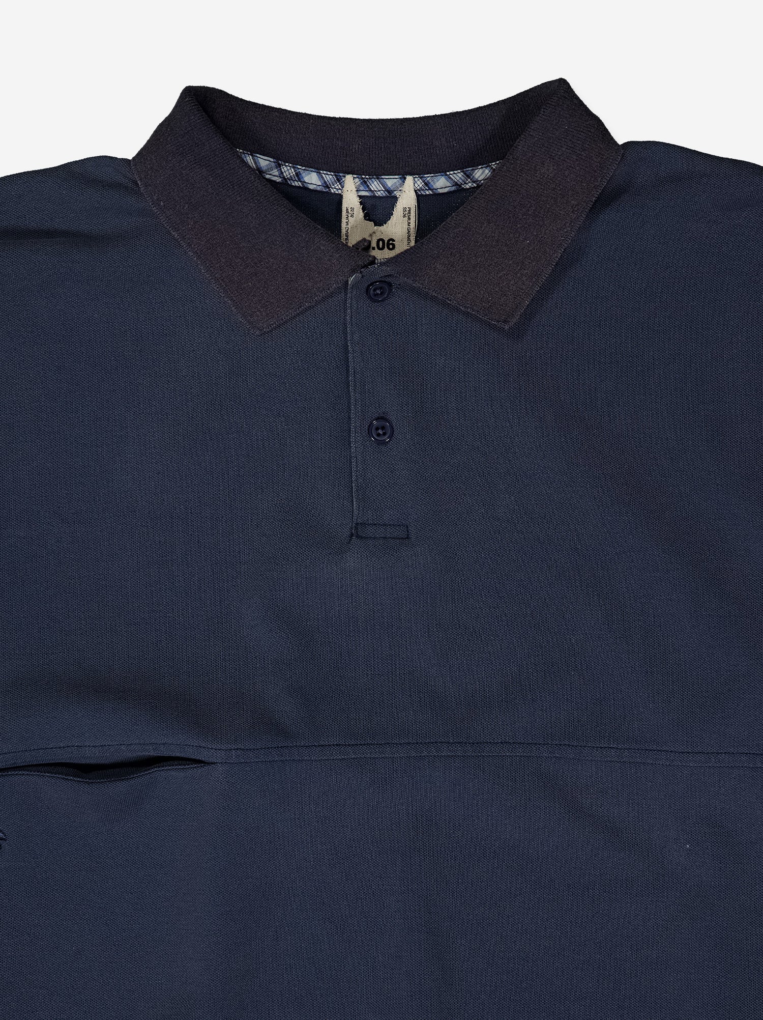 Polo técnico azul marino con bolsillo oculto - Poki