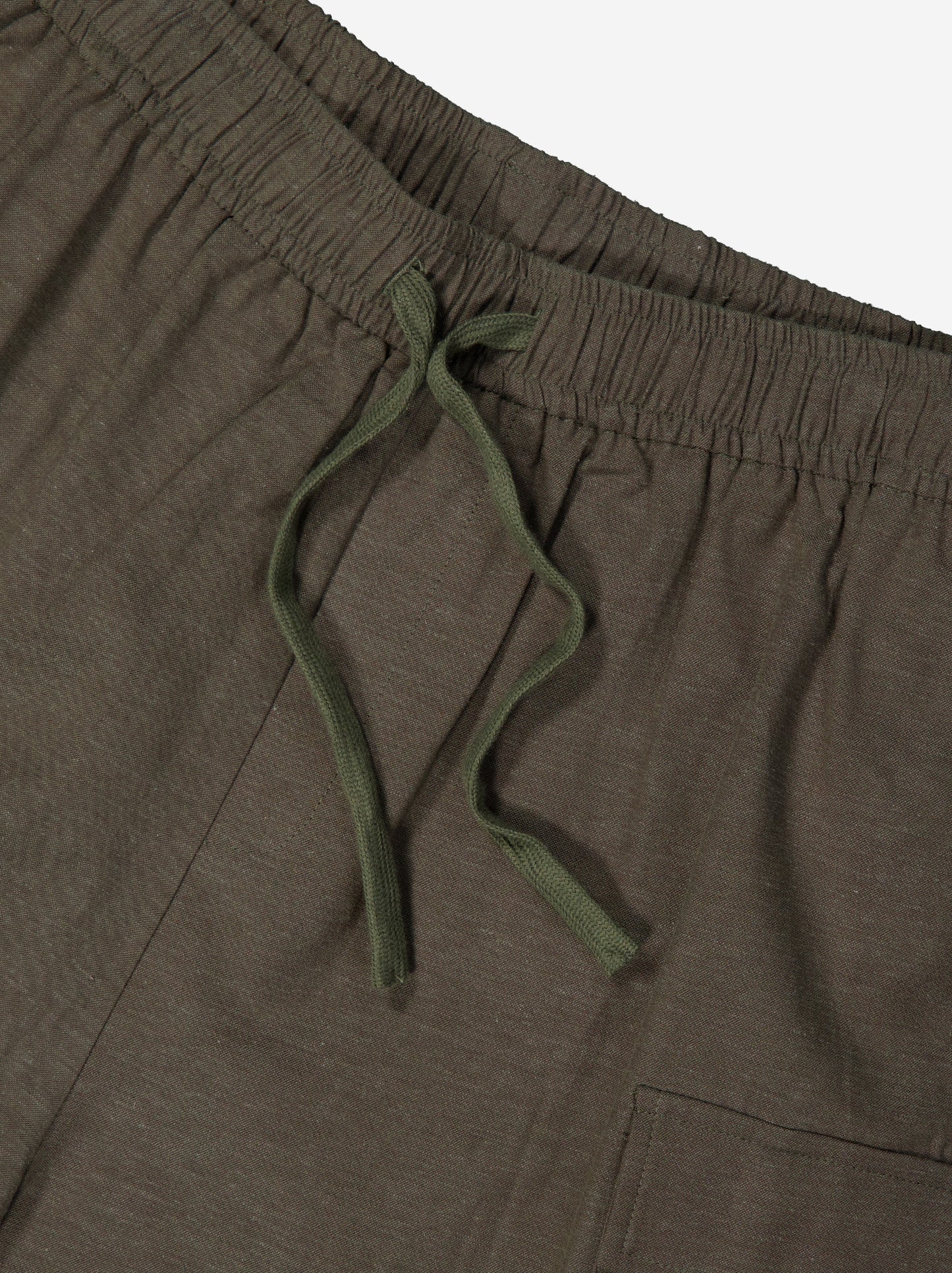 Elastic waist cargo shorts - Fifth