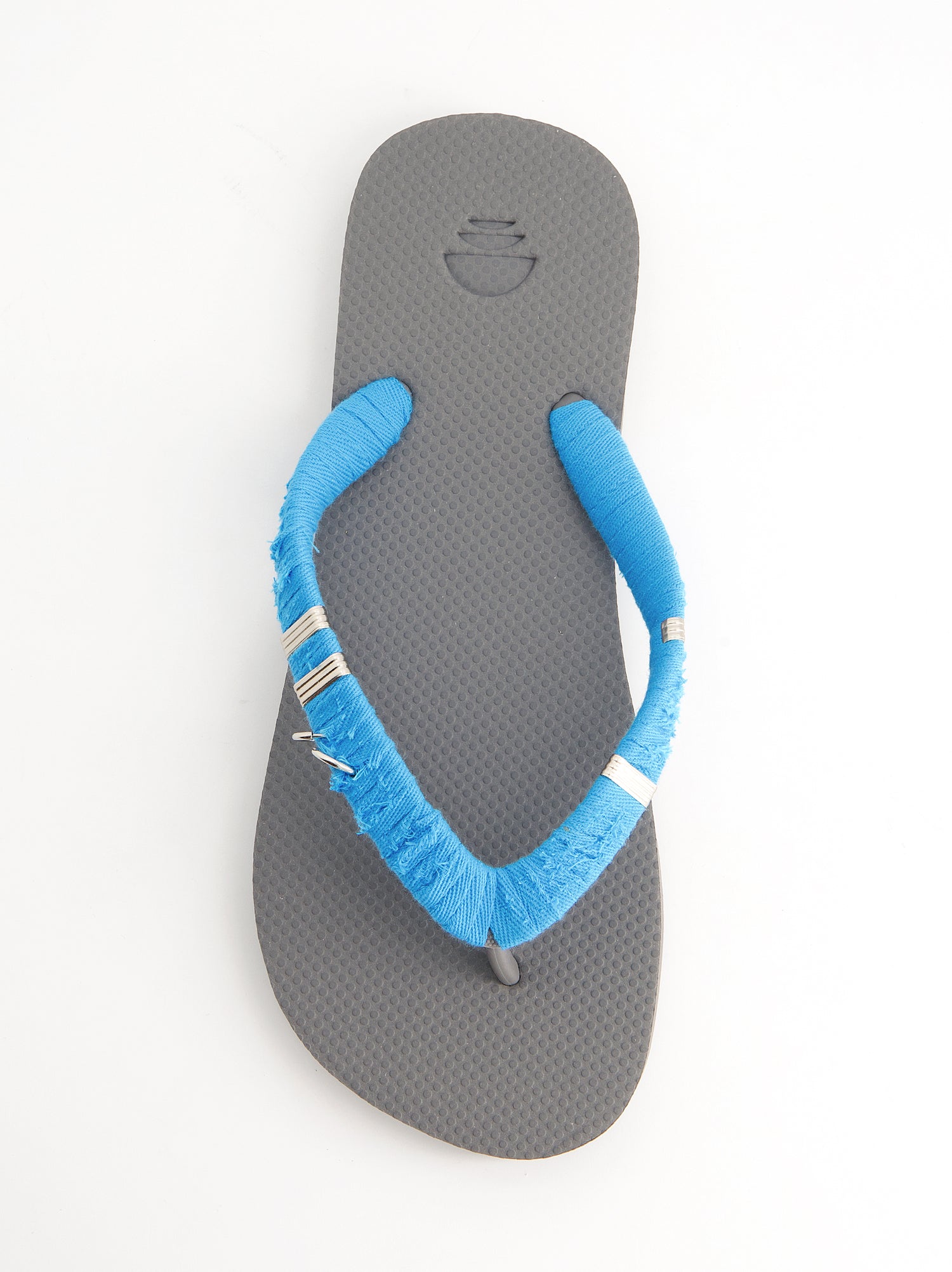 Chanclas revestidas en tejido y detalles metálicos - Jagger