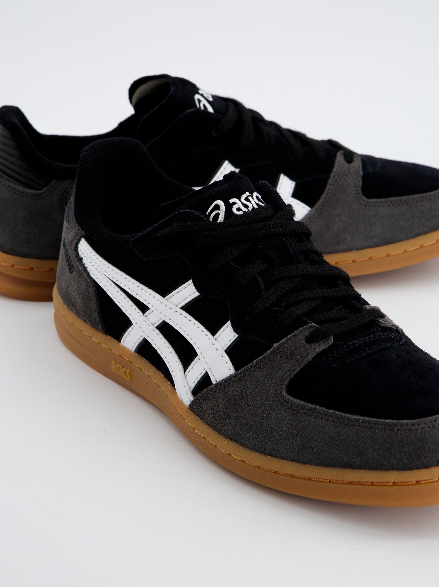 ASICS Skyhand Negro