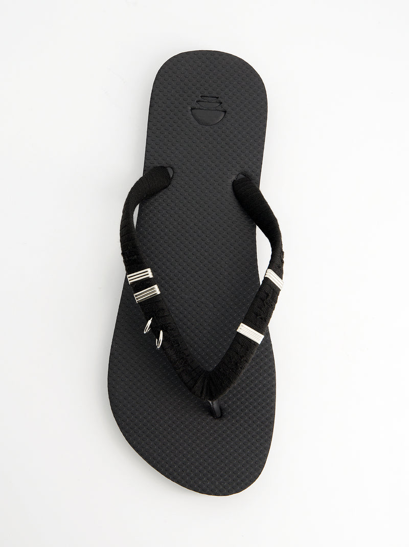 Chanclas revestidas en tejido y detalles metálicos - Jagger