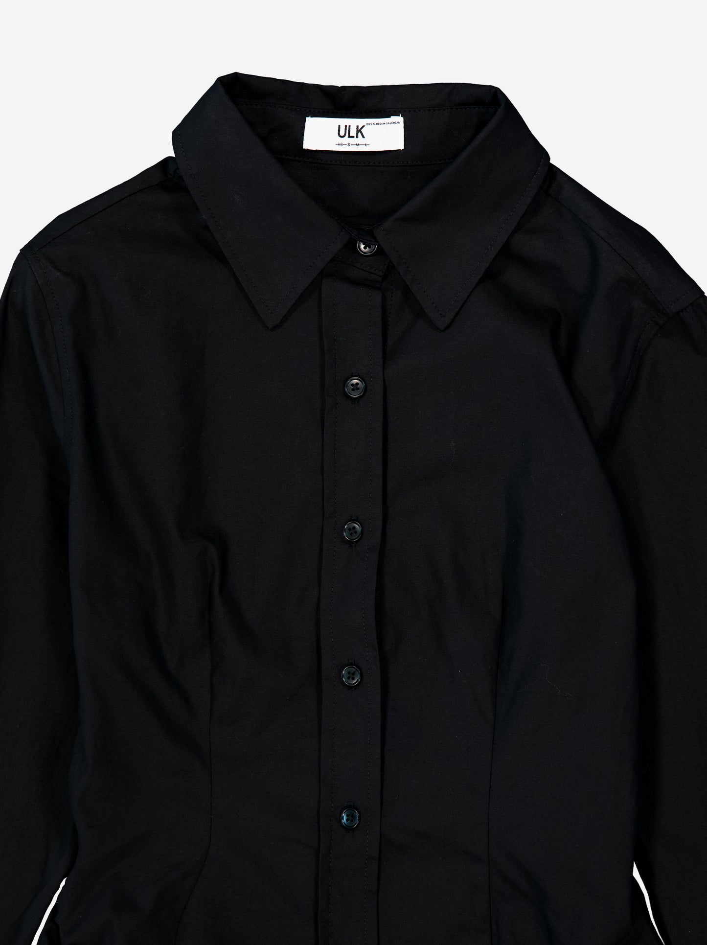 Camisa negra con ajuste trasero - Mirae