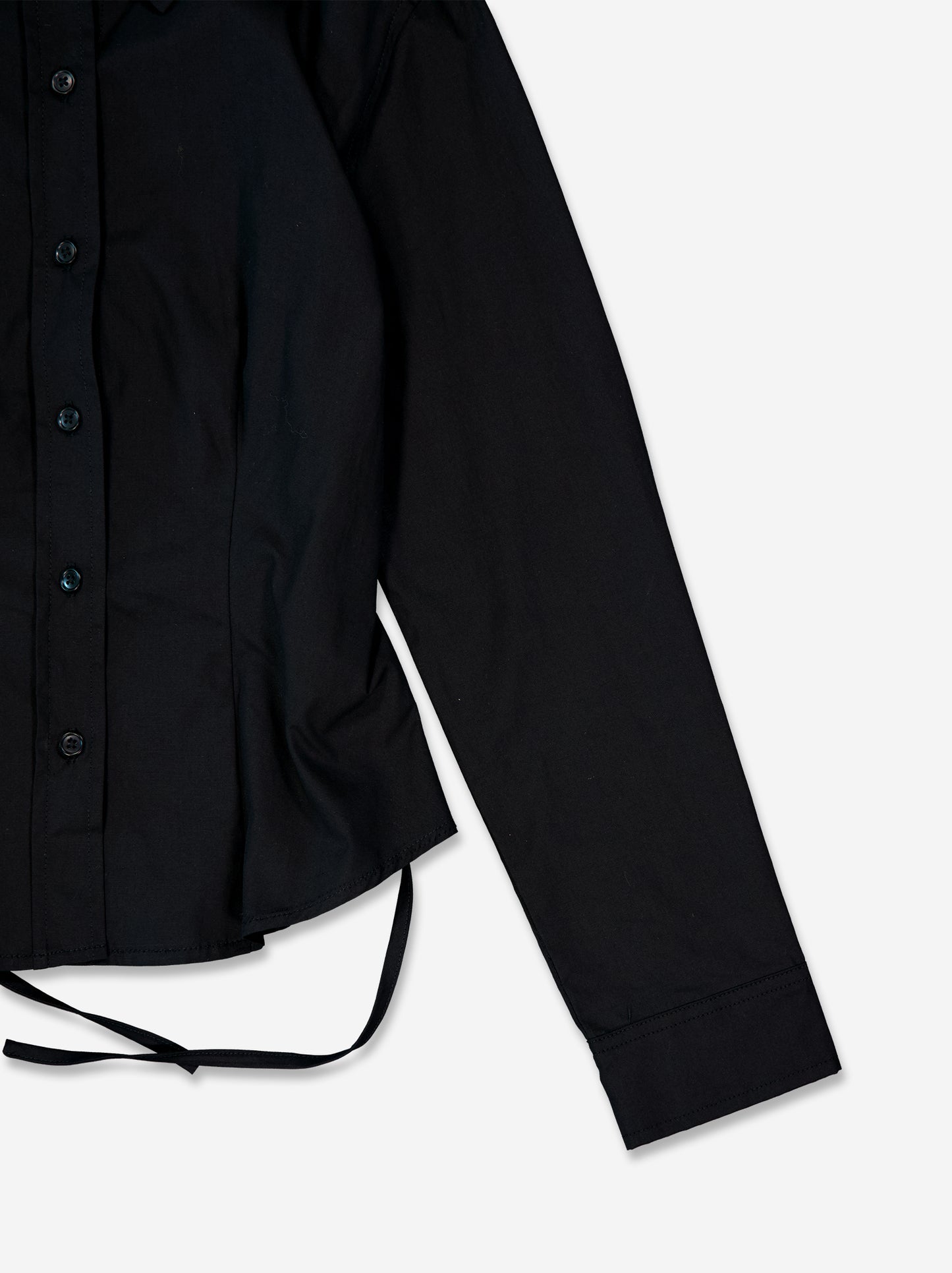 Camisa negra con ajuste trasero - Mirae