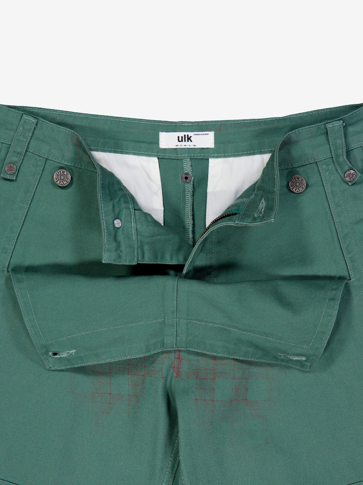 Short verde con detalle gráfico y botones metálicos - Lira