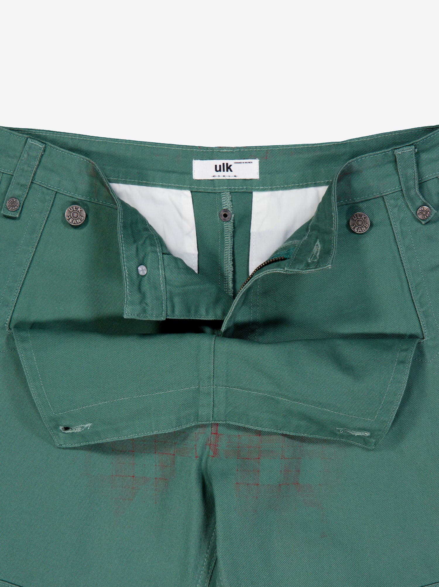 Short verde con detalle gráfico y botones metálicos - Lira