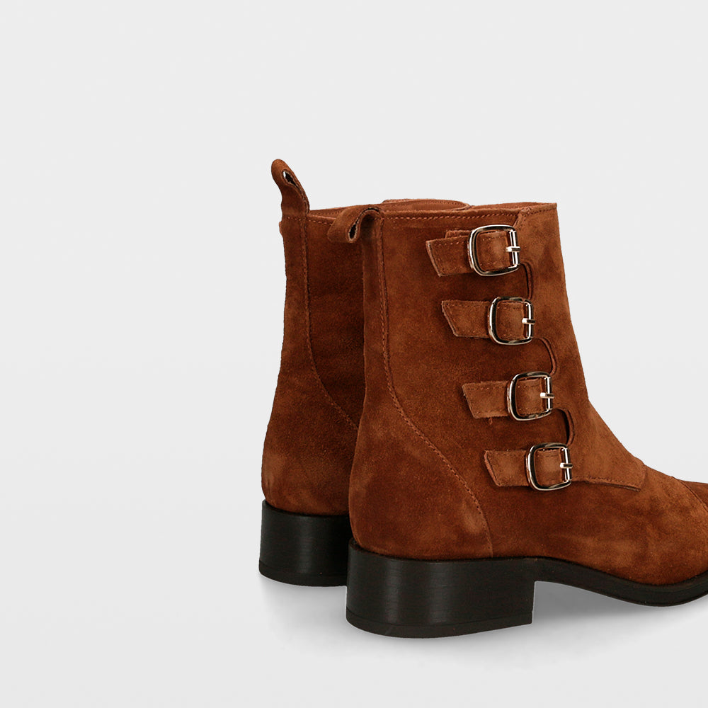 Alpe Couture - Leather ankle boots