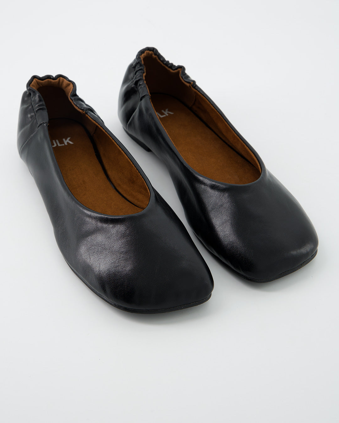 Bailarina negra de piel - Tova