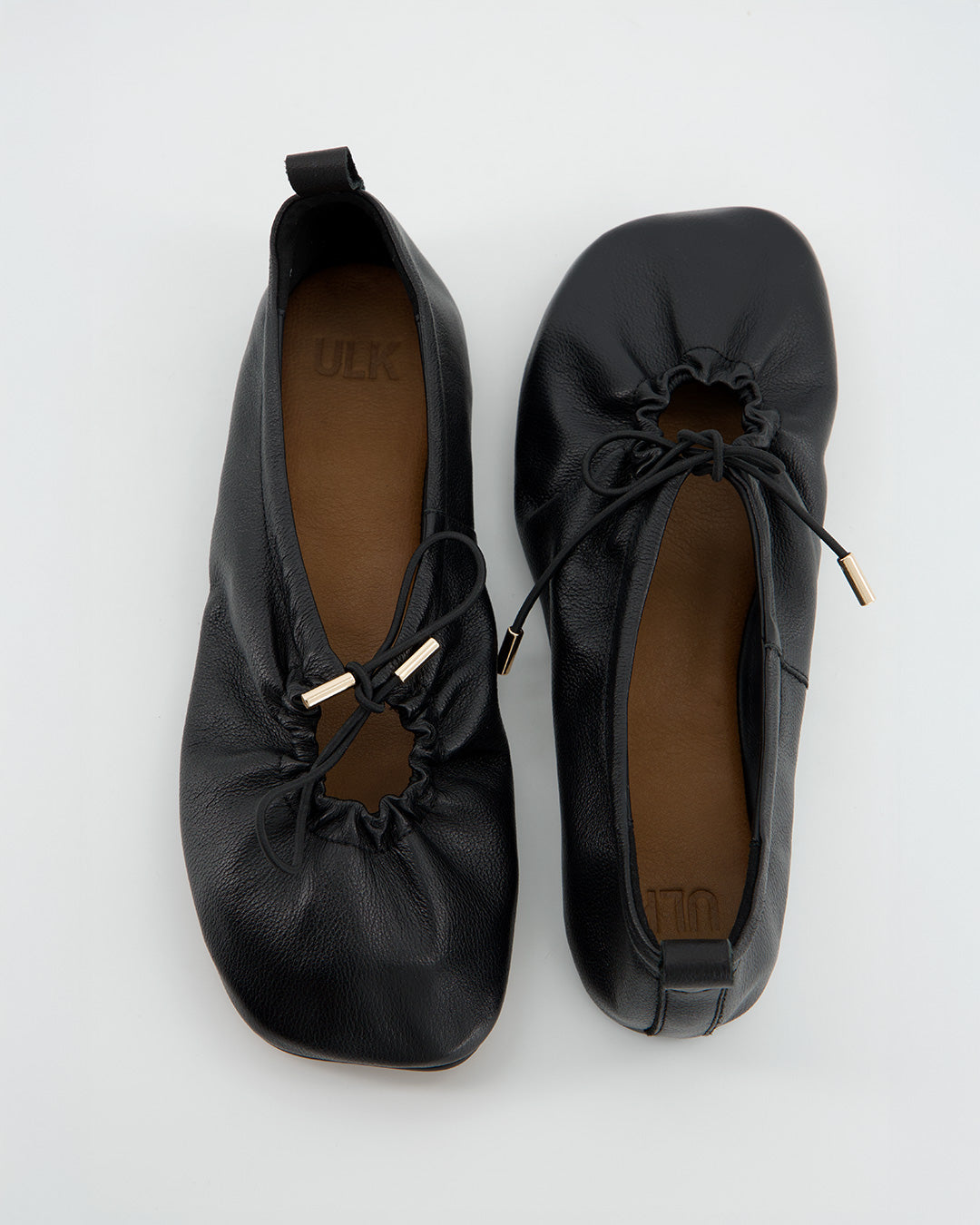 Bailarinas de piel Negro - Kick
