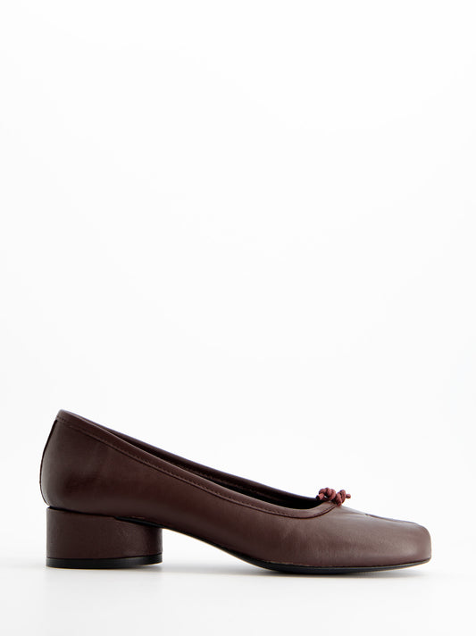 Burgundy low-heeled tabi ballet flats - Kala