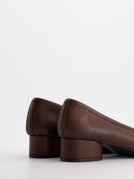 Brown low-heeled tabi ballet flats - Kala