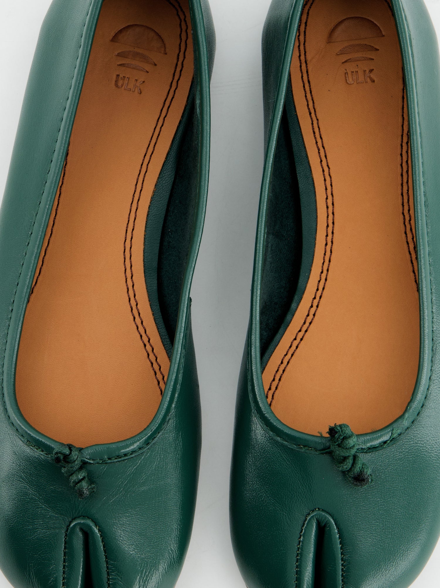 Bailarinas tabi en piel verdes - Karva