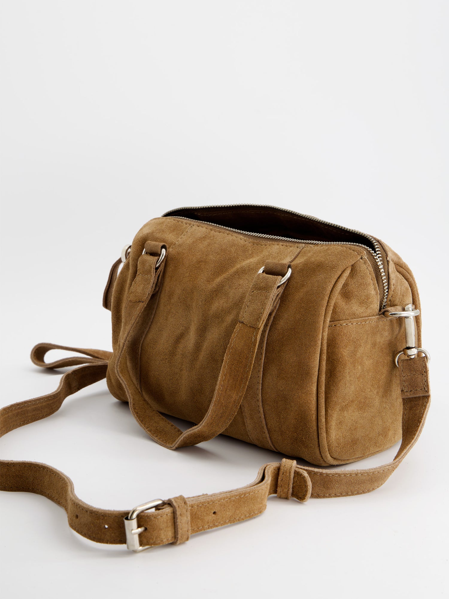 Bolso de piel con tachuelas - ULK Marieta