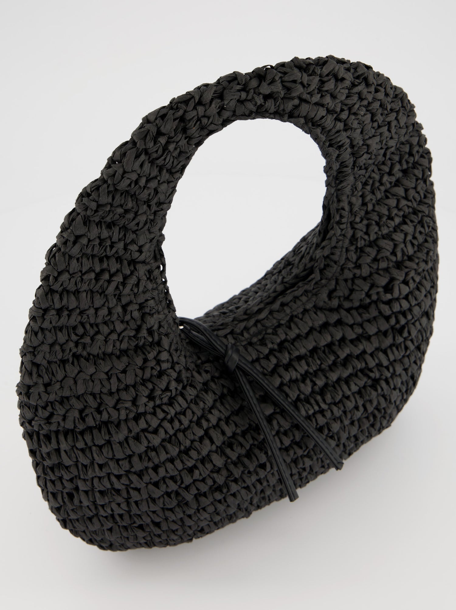 Bolso hobo de rafia negro - Korina