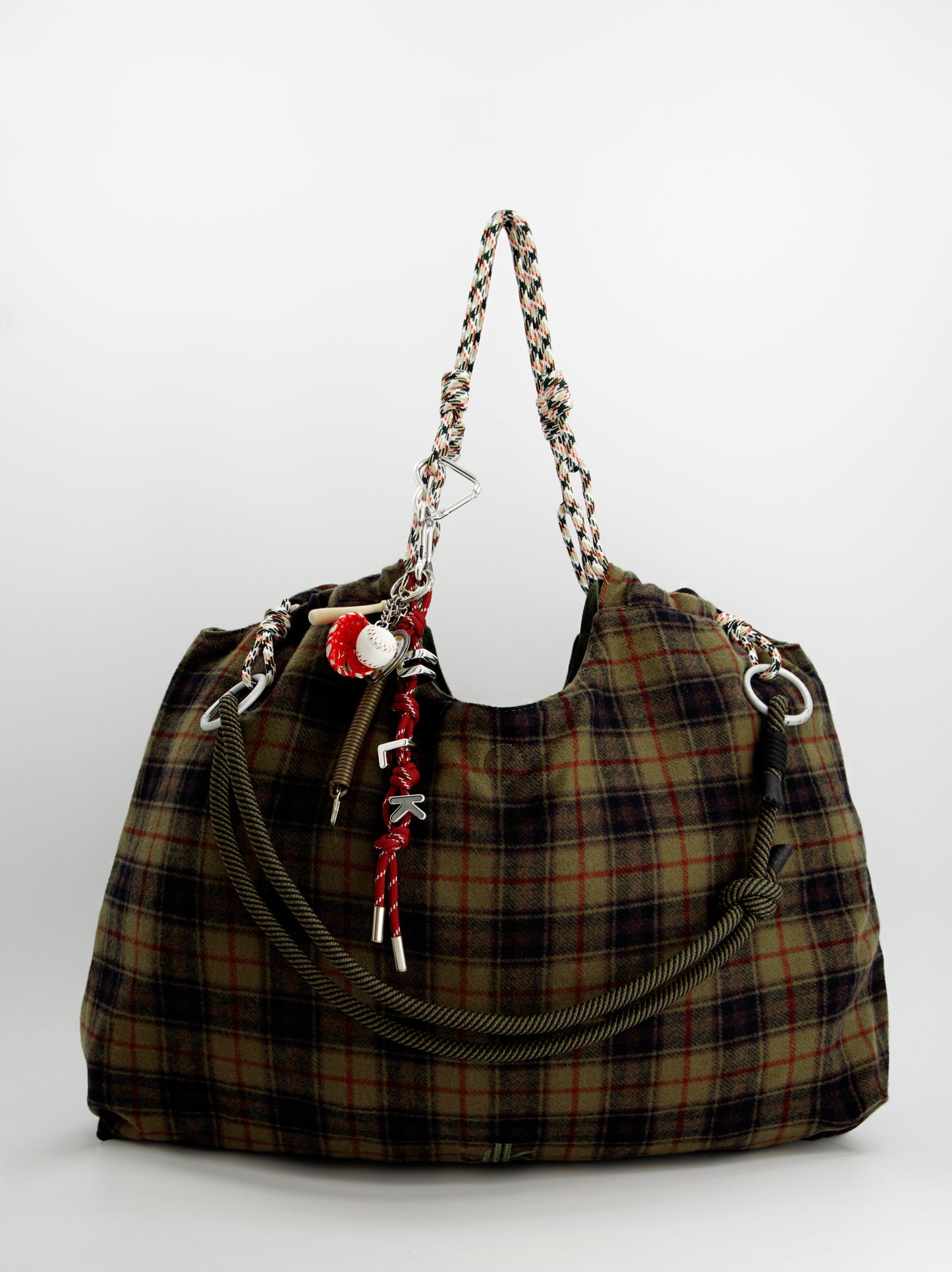 Plaid tote bag with charms - ULK Rever