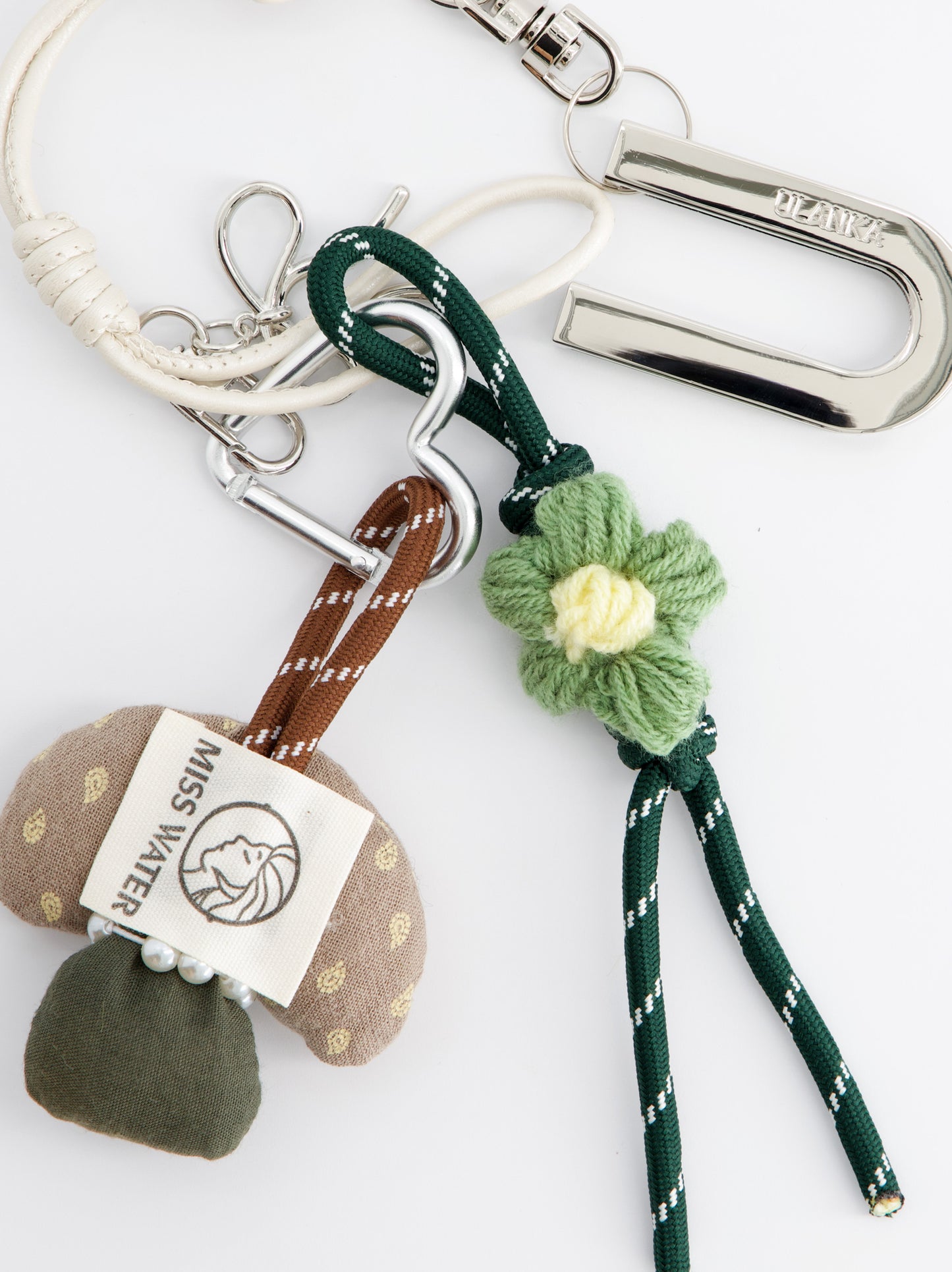 Bolso tote de pelo con charms - ULK Fuzzy