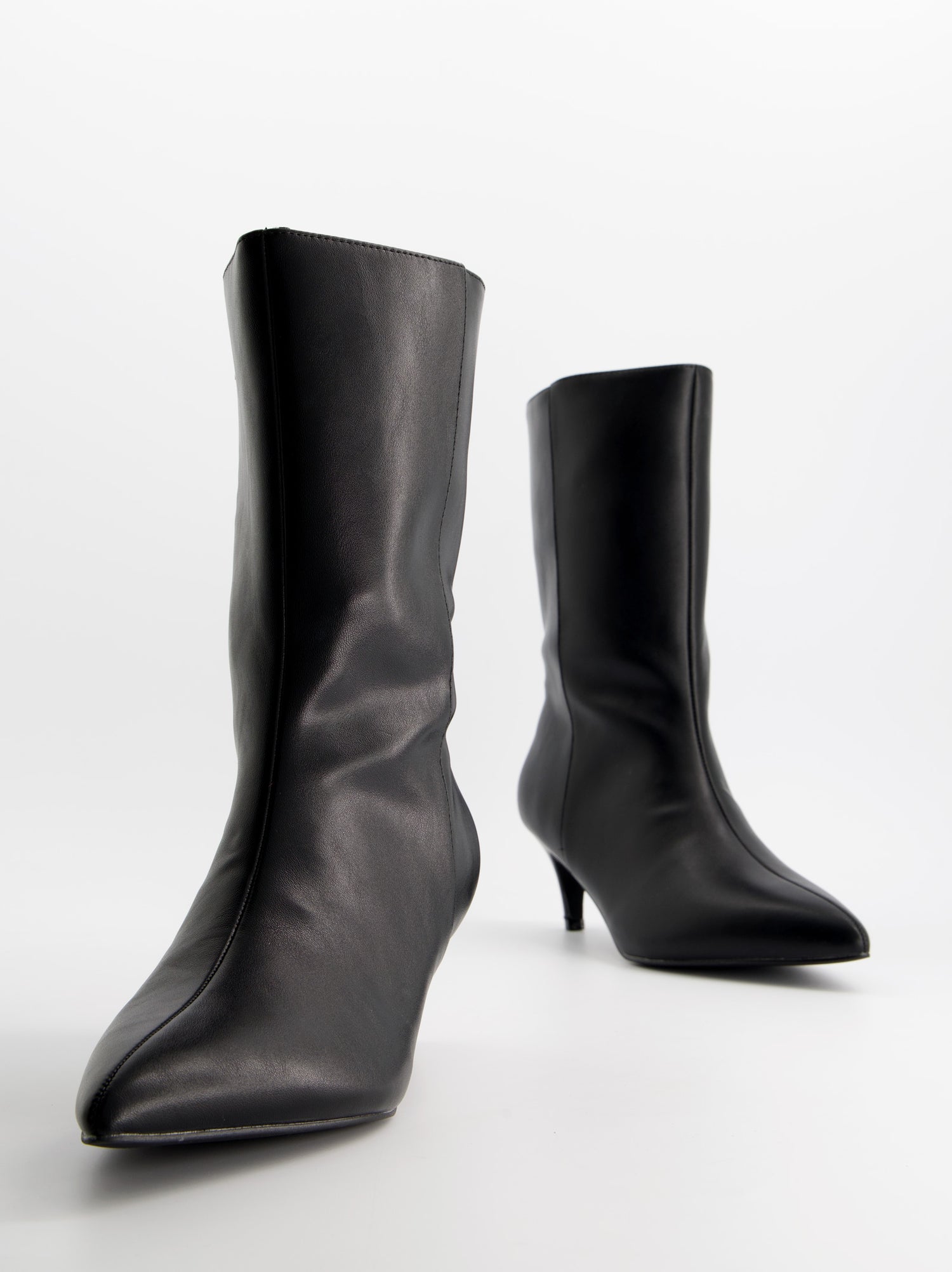Kitten heel ankle boots - ULK Low Dafne