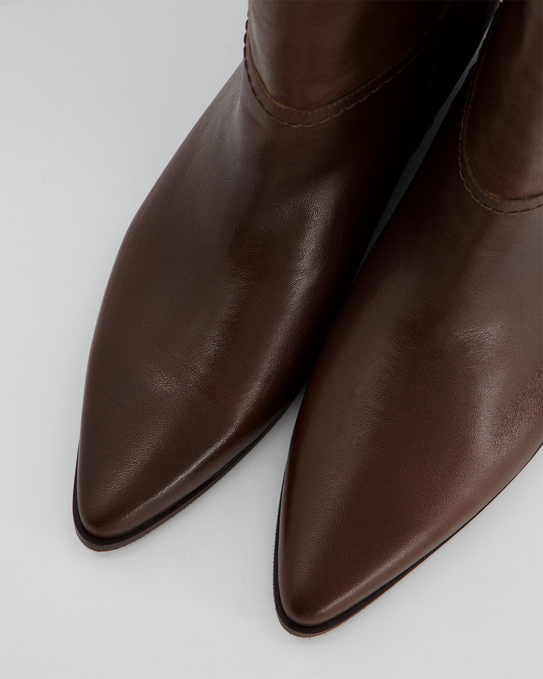 Bota marrón de caña media -Opo