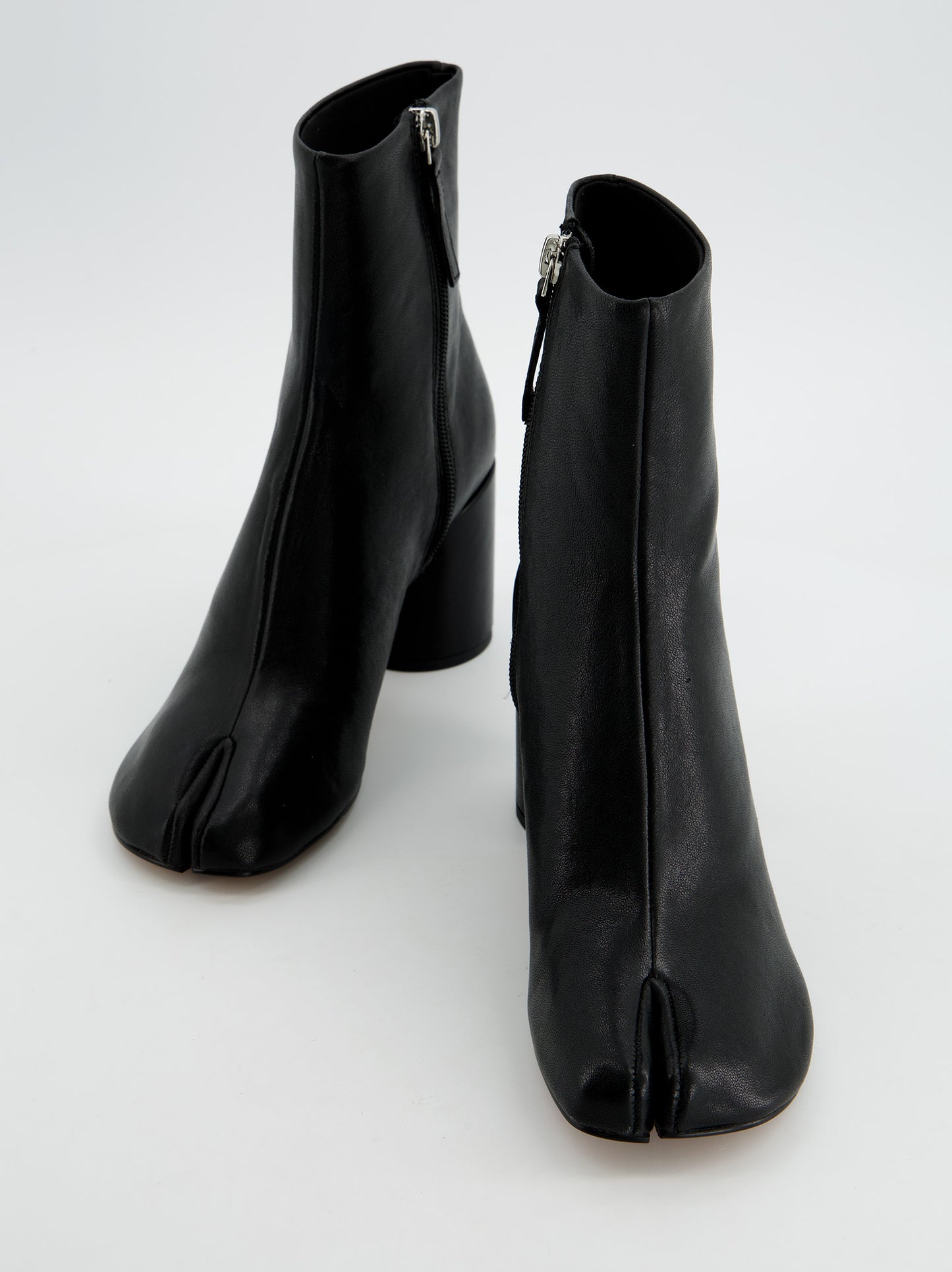 Black Leather Tabi Boots - Glace