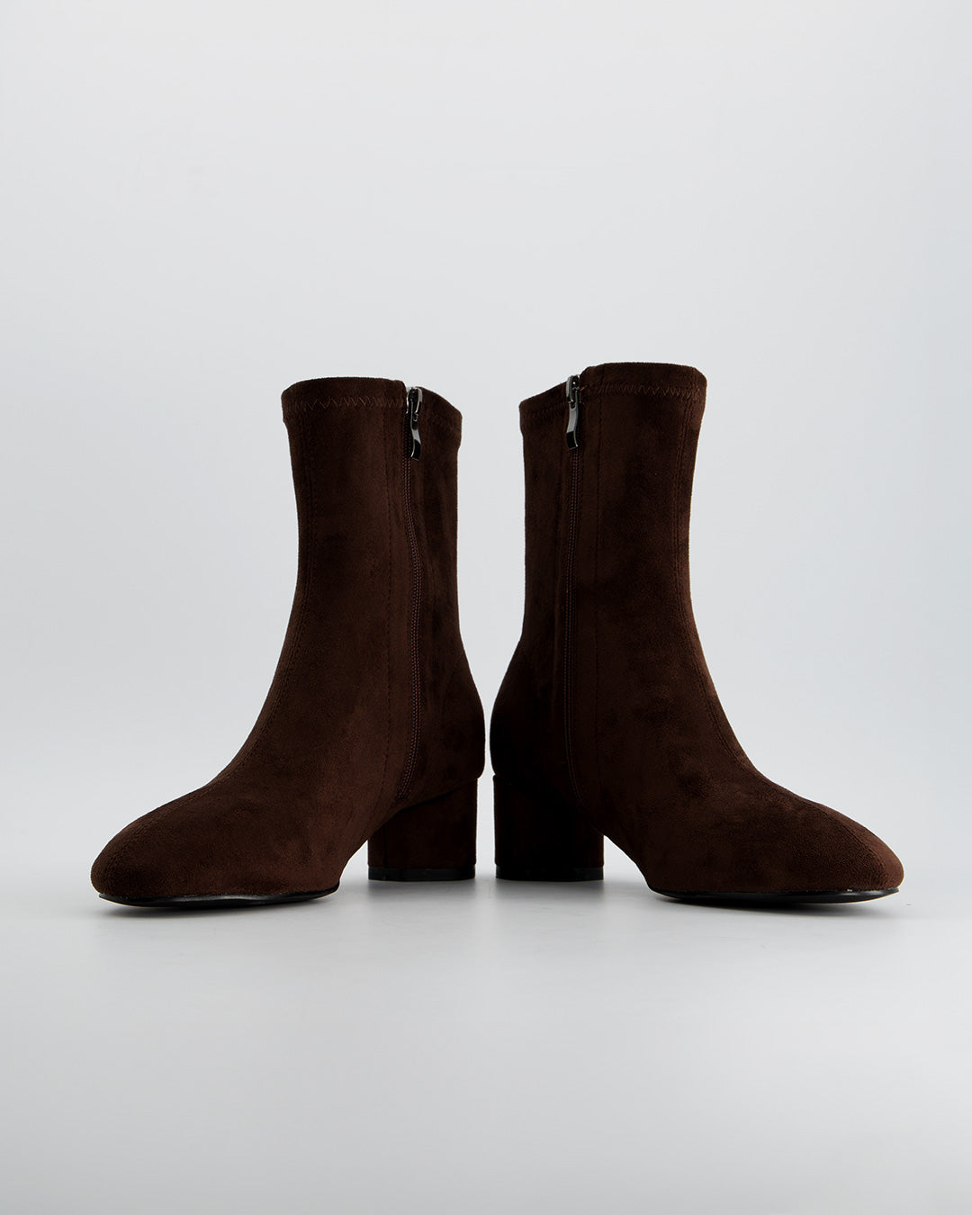 Botines de ante marrón con tacón bajo - Pei