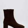Brown suede ankle boots with a low heel - Pei
