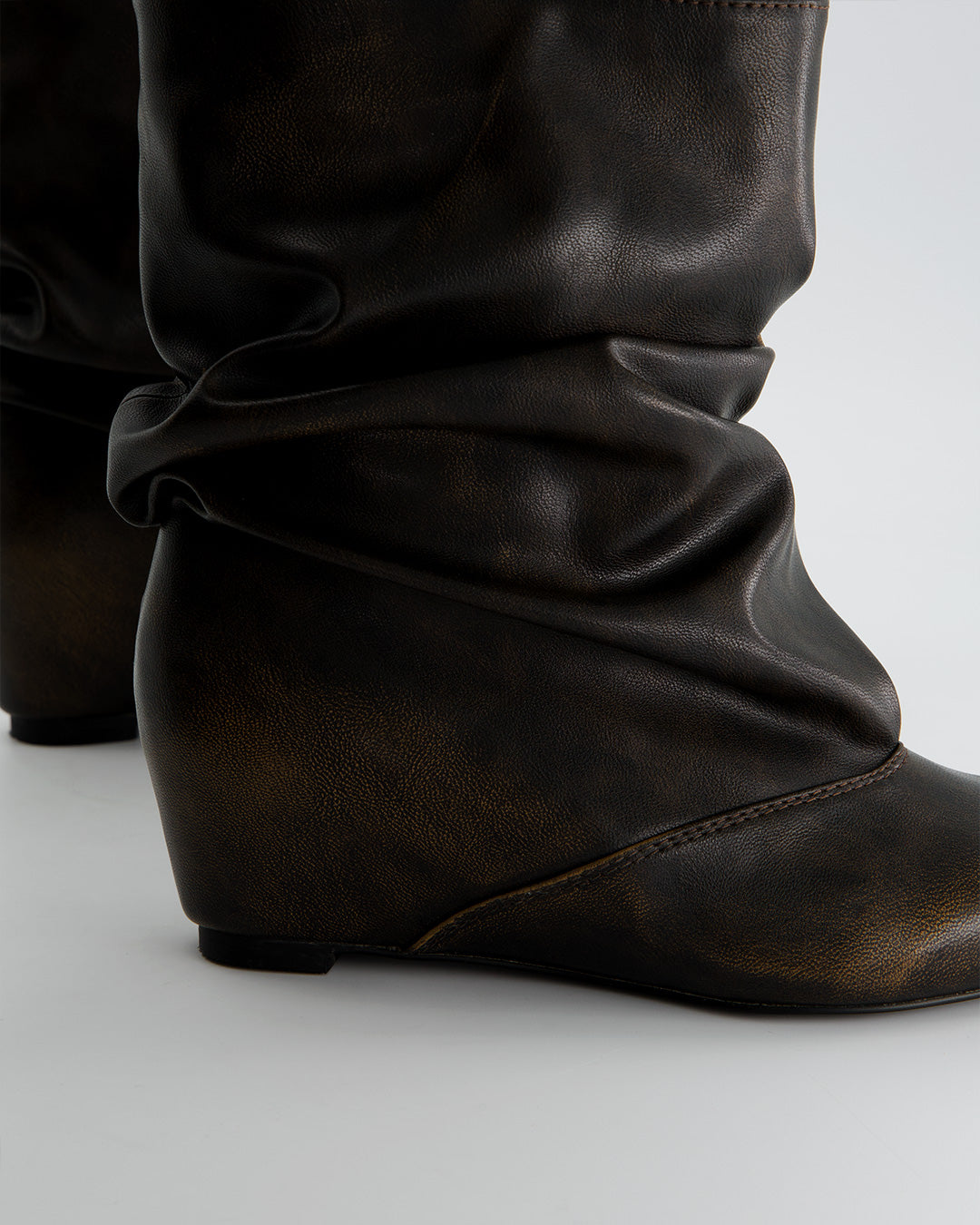 Botines de piel marrón con cuña - Rugge