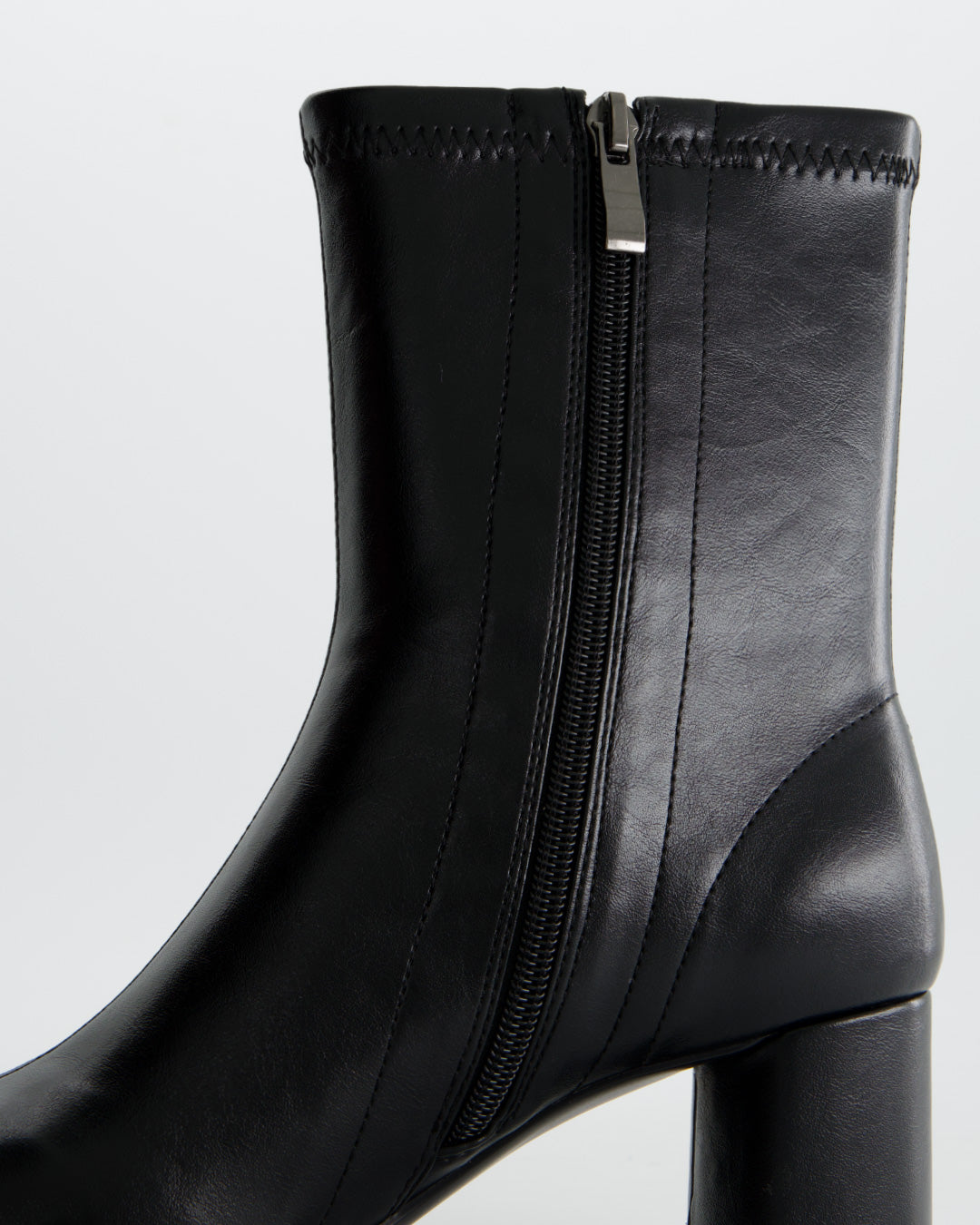 Botines negros - Loch