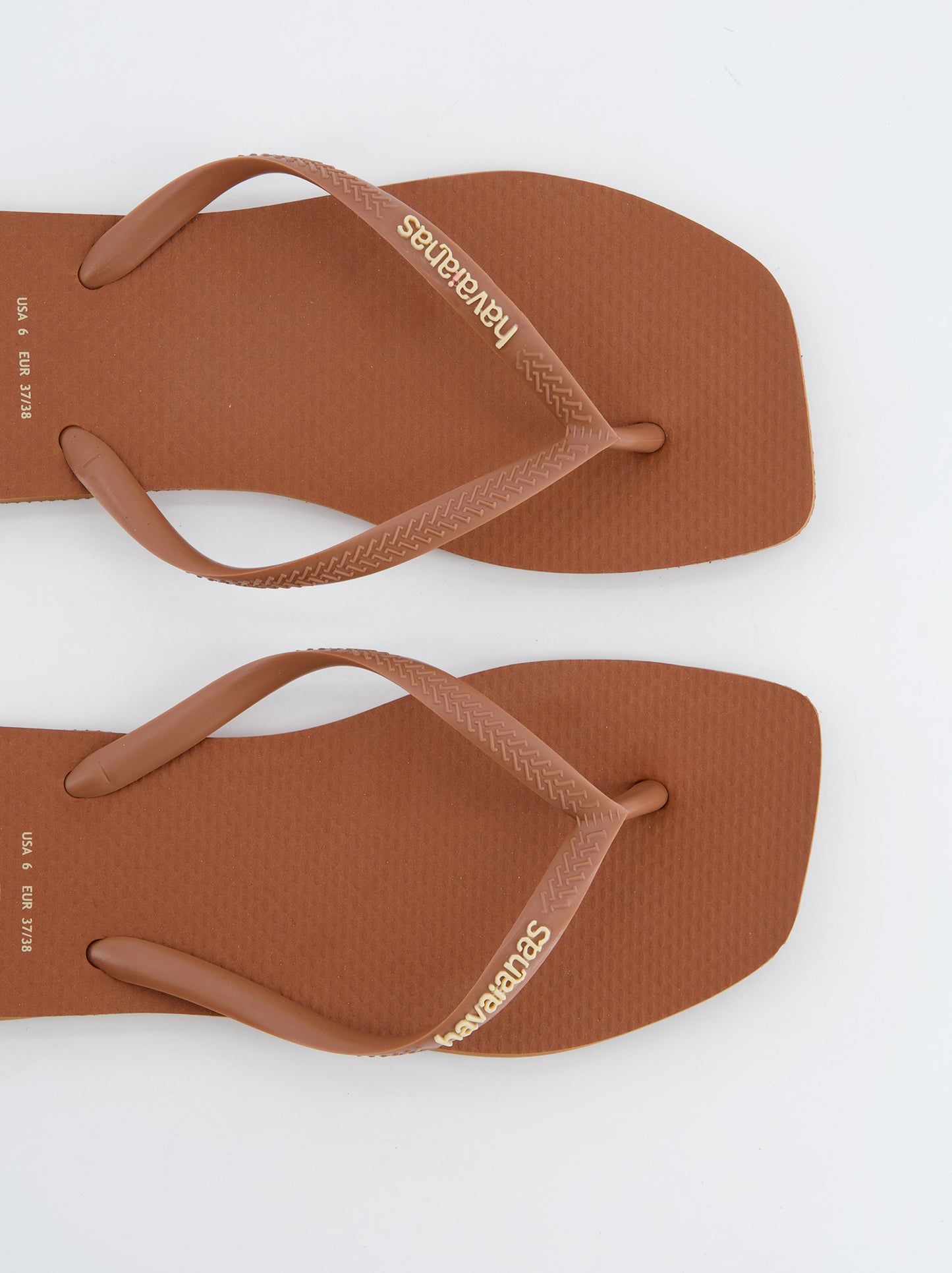 Chanclas Havaianas En Tono Teja