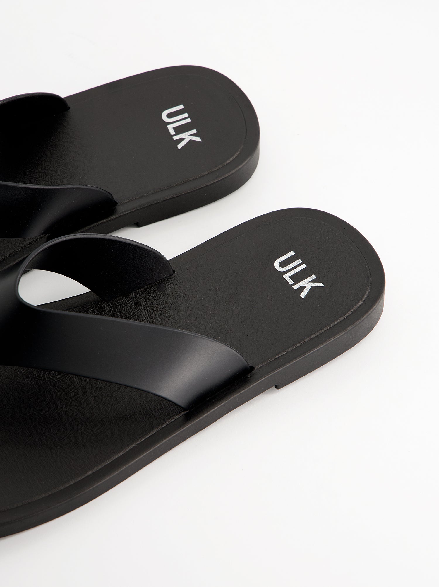 Chanclas negras de dedo efecto mate - Strik
