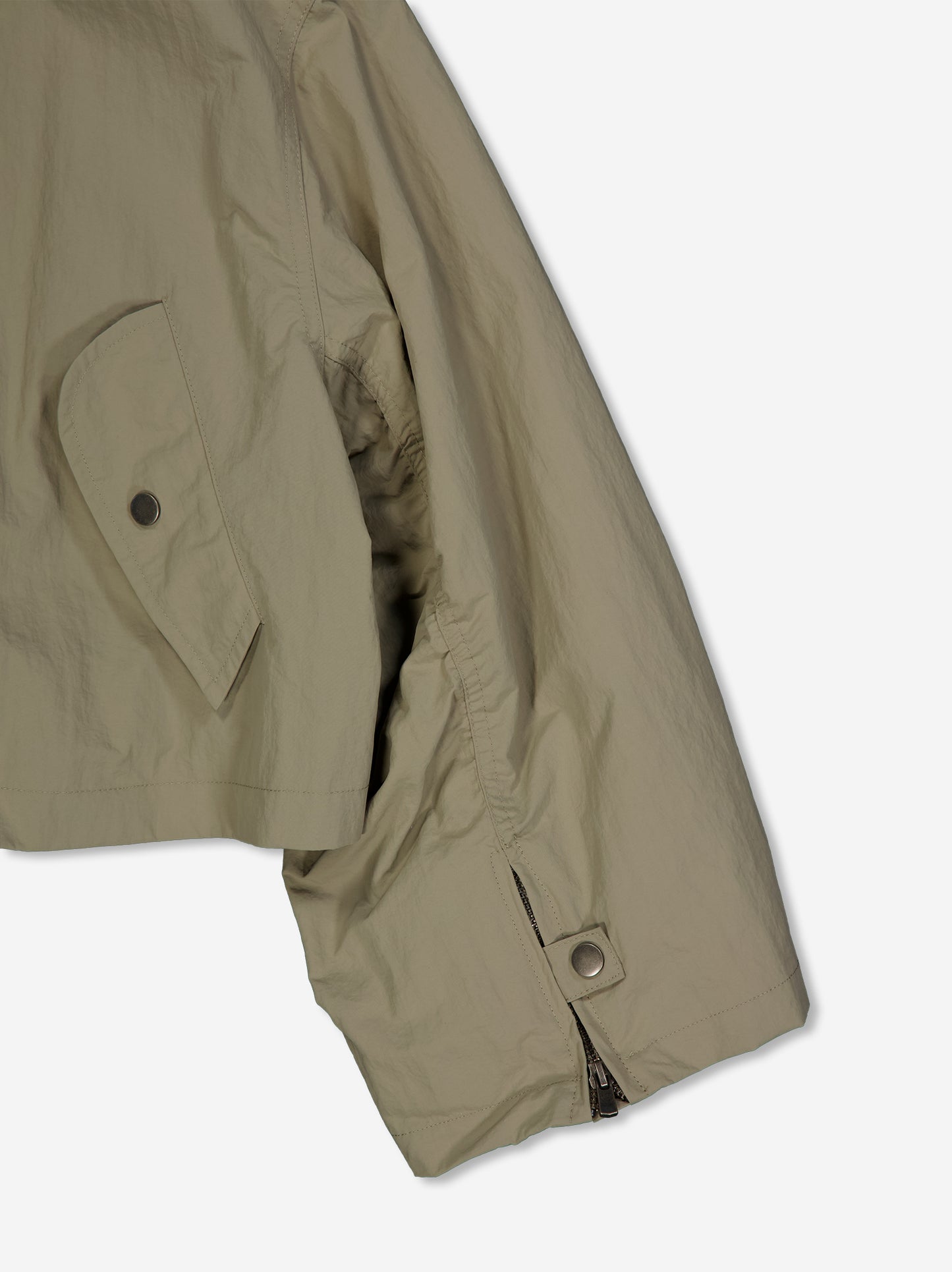 Chaqueta técnica de cuello alto con mangas fruncidas - Gemms