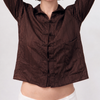 Camisa acabado arrugado con botones de nudo Davis
