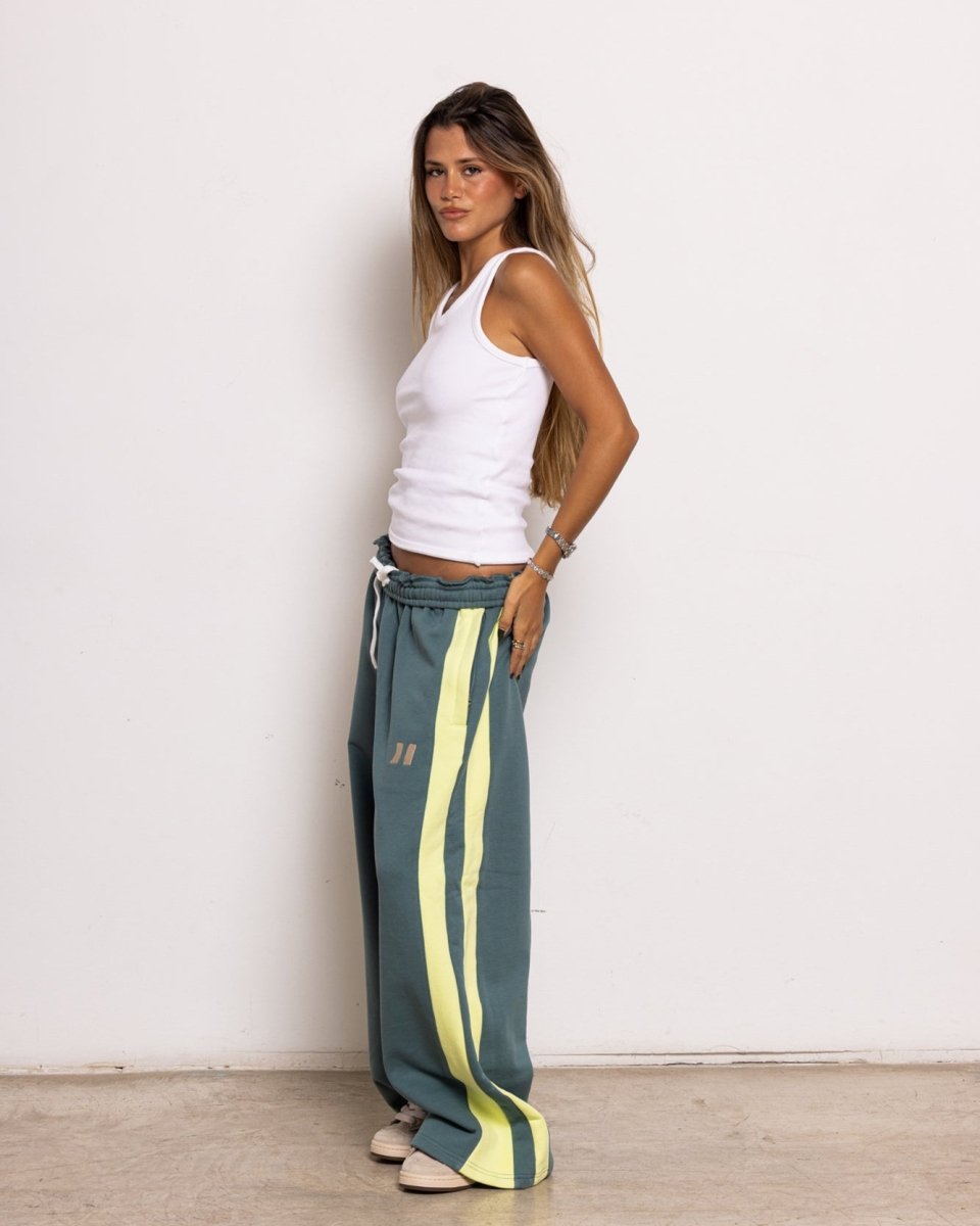 Coolway Float Green Sweatpants - Pantalones deportivos de corte relajado