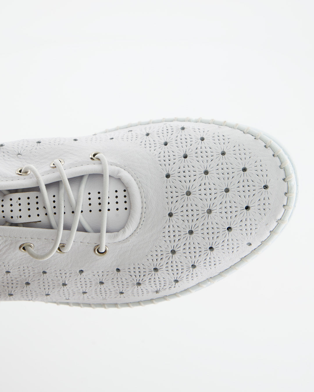 Deportivas de Piel Blanca