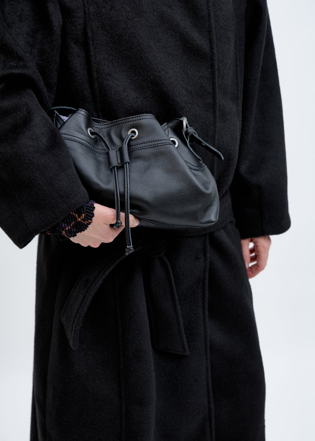 Black leather bag - Pomelie