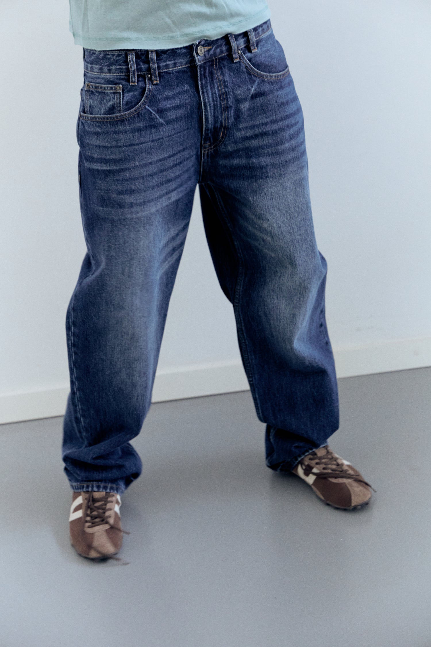 Jeans straight fit efecto lavado Thik