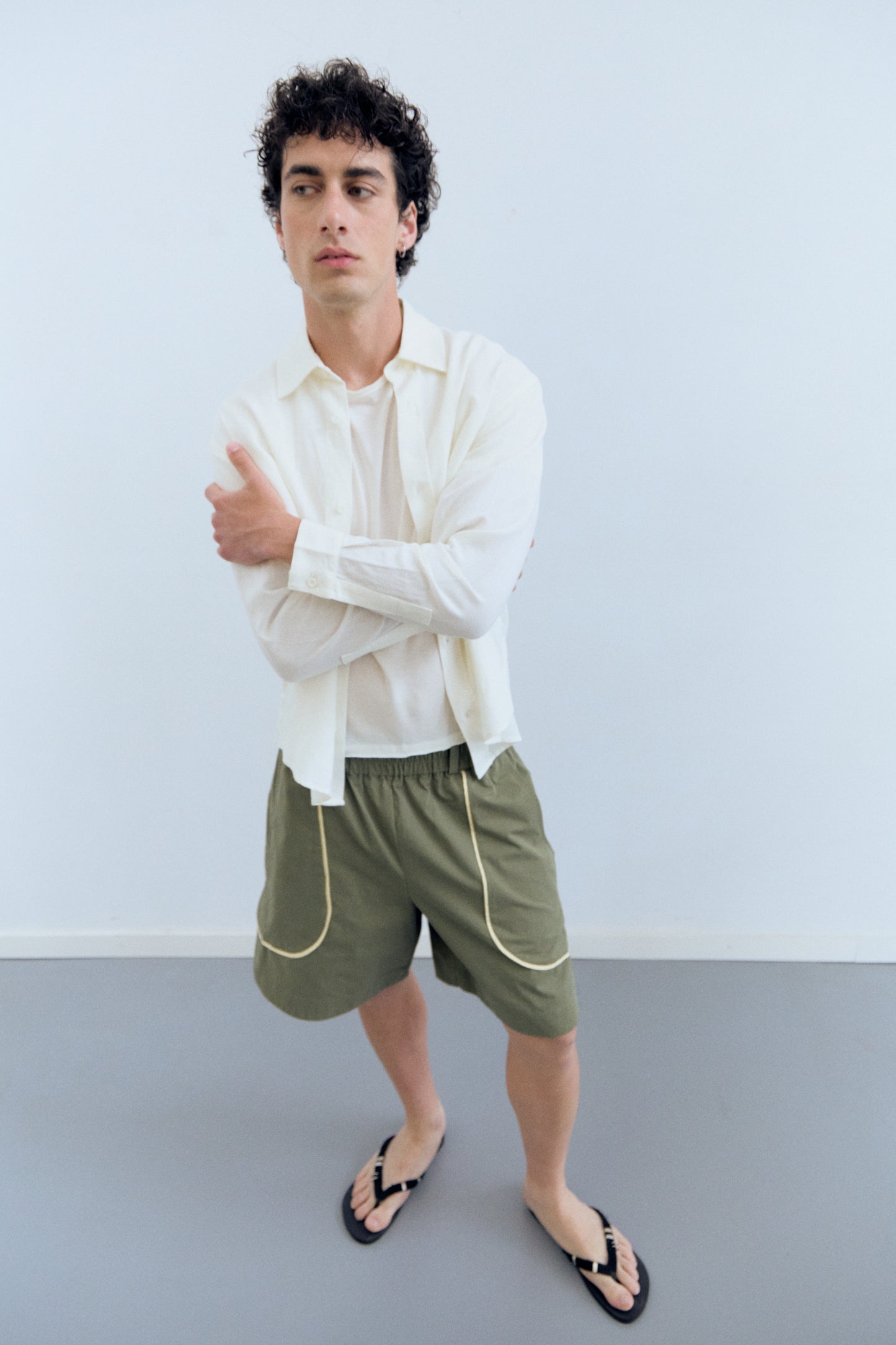 Shorts utility con cintura elástica y contraste bolsillos - Boxe