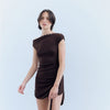 Vestido corto marrón con frunce lateral - Xiqueta