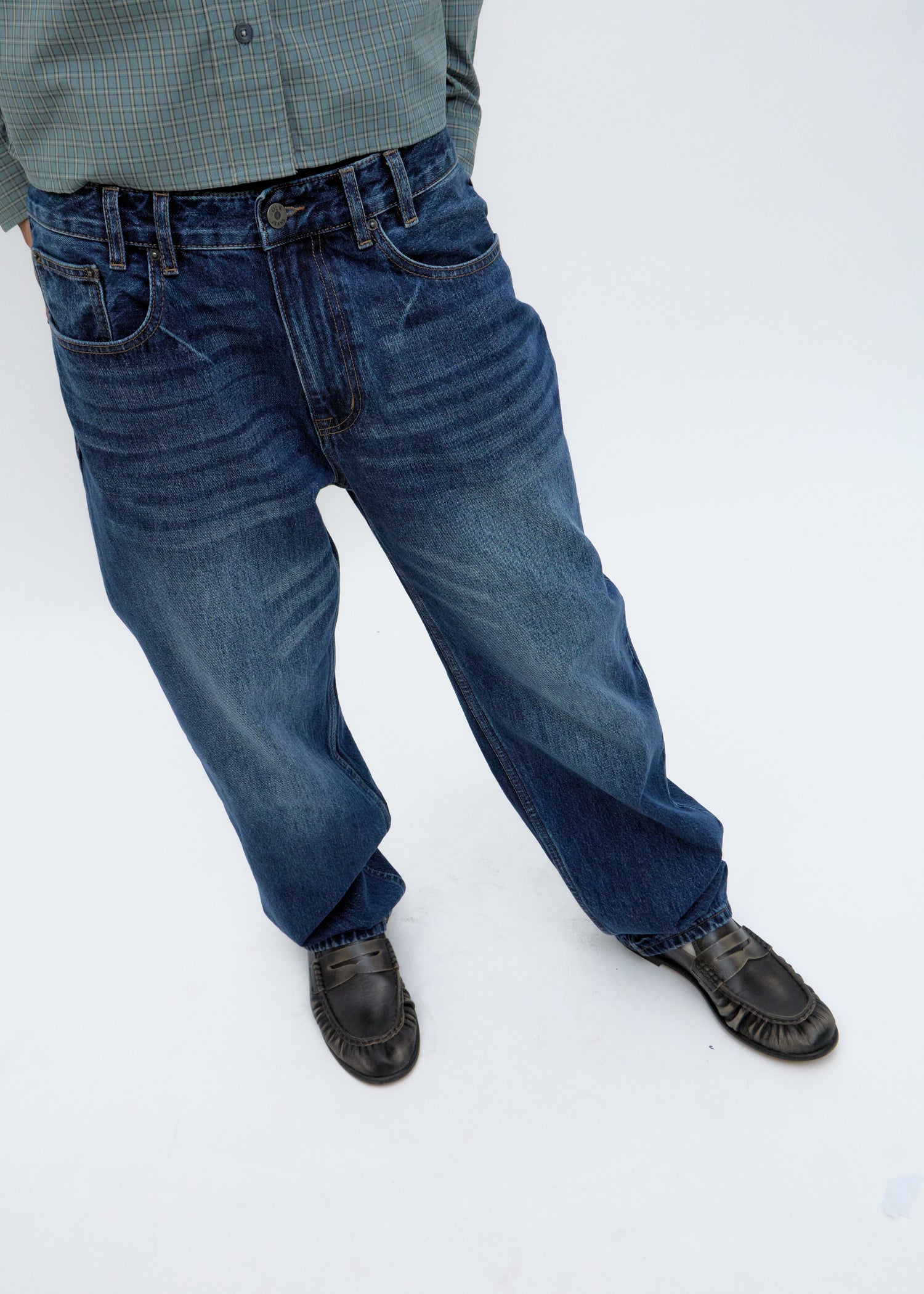 Jeans straight fit efecto lavado Thik