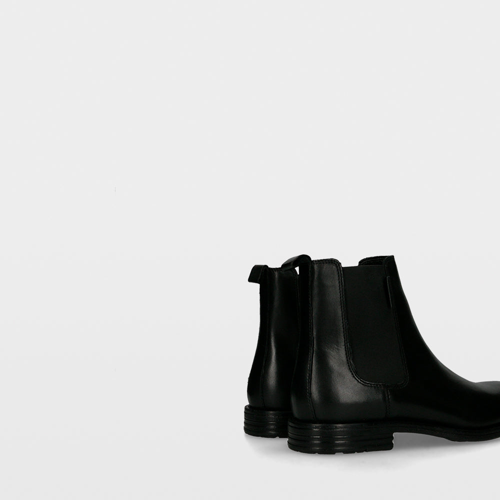 Essentials by Ulanka Delosrios - Chelsea Boot