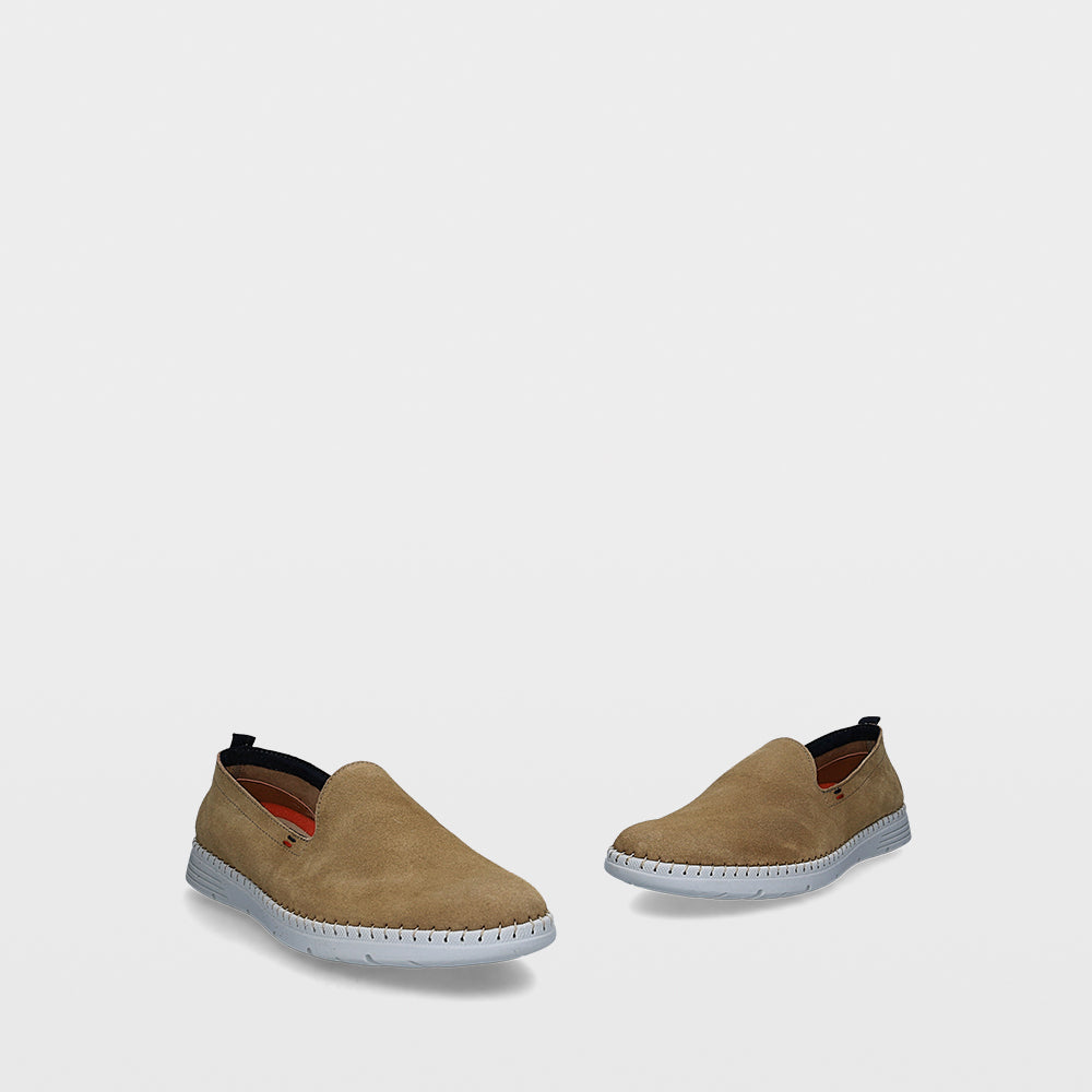 Essentials by Ulanka Liam - Sneakers