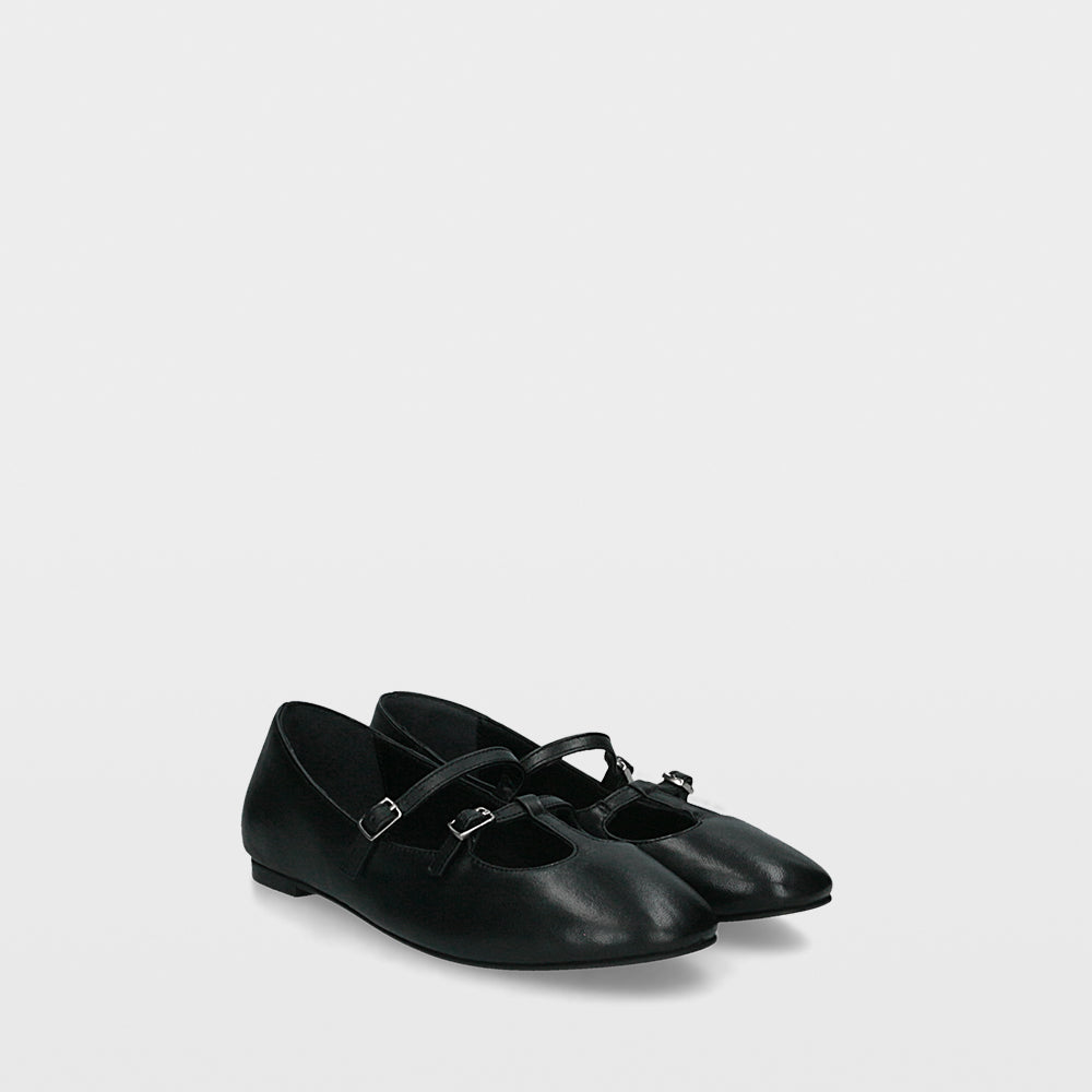 Essentials by Ulanka Telsa - Flat shoes