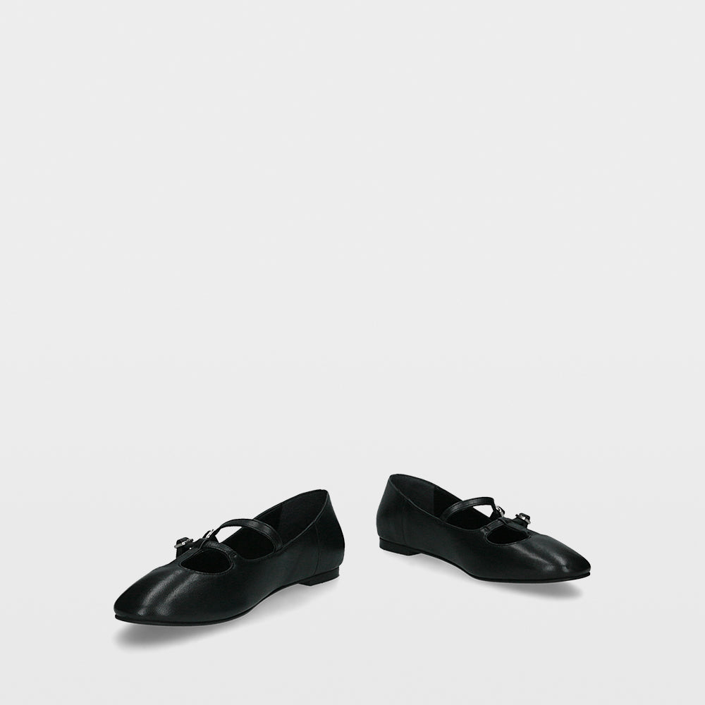 Essentials by Ulanka Telsa - Flat shoes