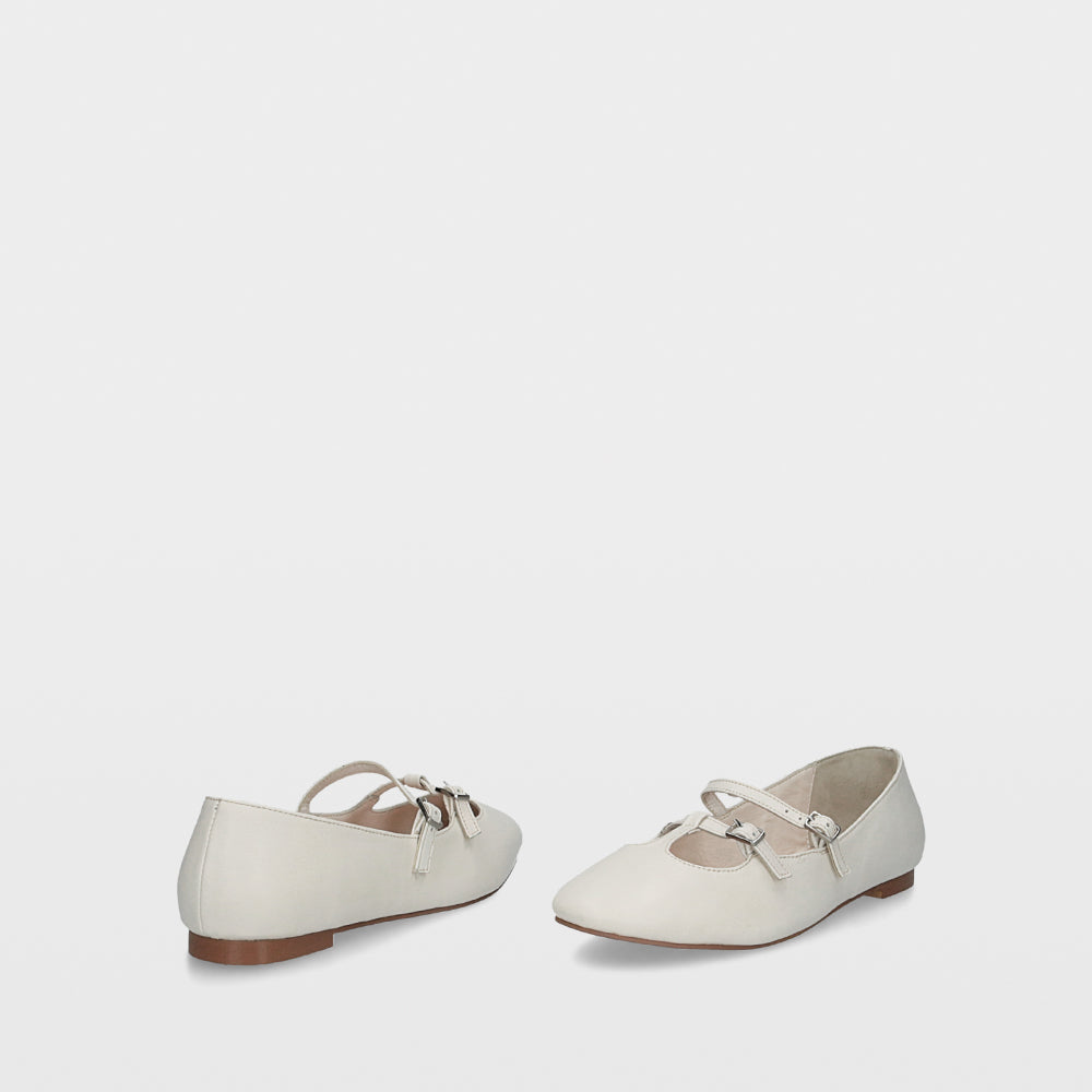 Essentials by Ulanka Telsa - Flat shoes