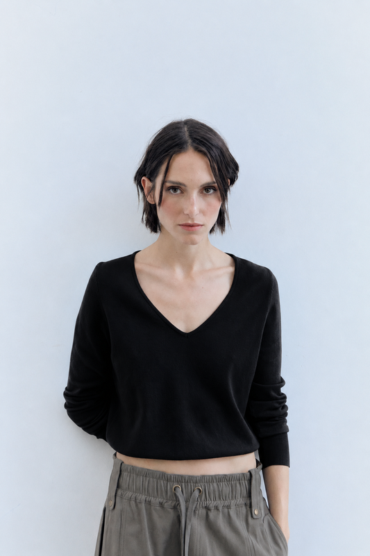 V-neck knit sweater - Fae