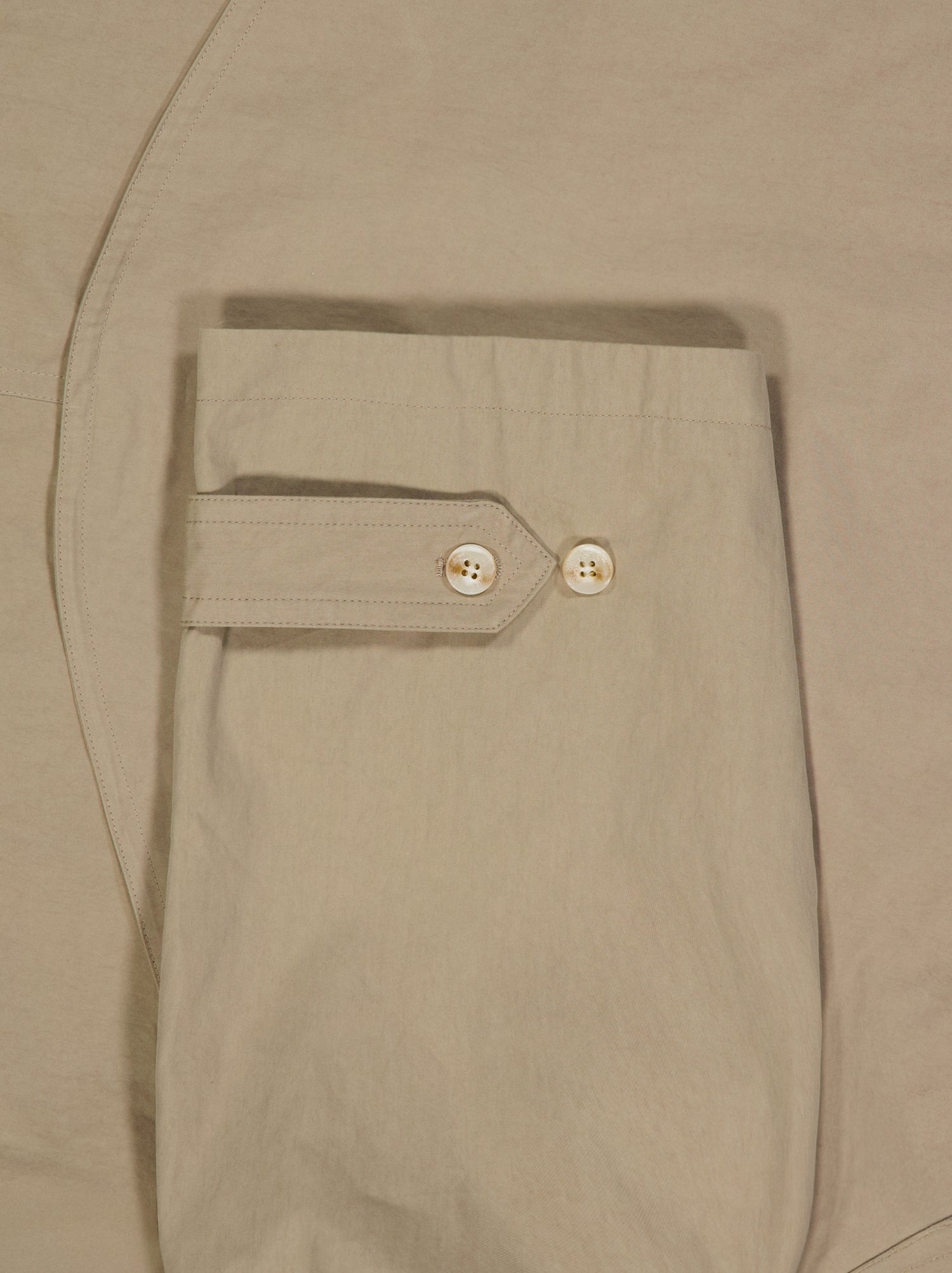 Gabardina cropped cruzada - Livia