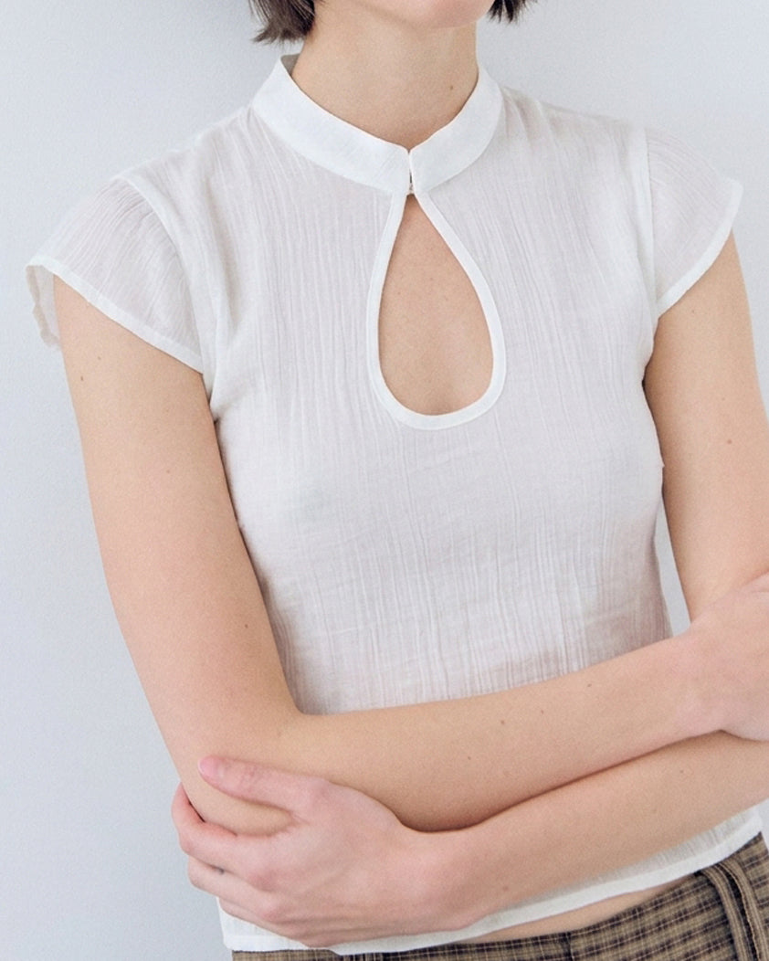 Blusa Con Abertura Lágrima - Haze