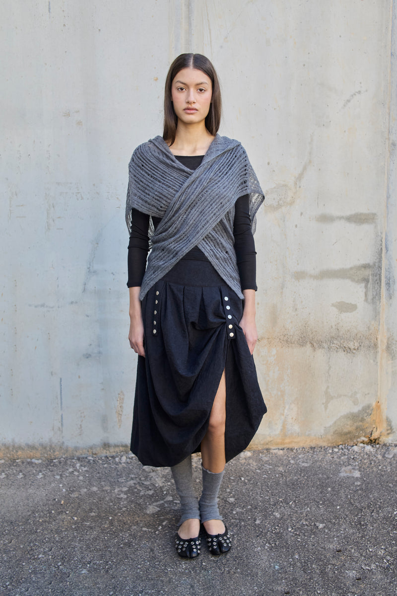 Black pleated skirt with side grip - Astra